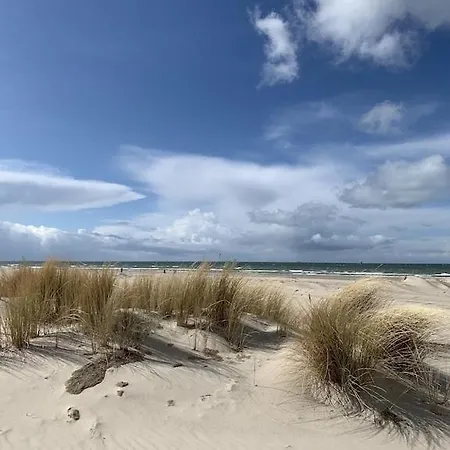 Villa Seeblick Warnemuende - Fewo Mit Meerblick Und Balkon Direkt Am Strand Fuer 2-4 Pers Rostock Exterior foto