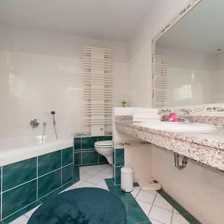 Villa Seeblick Warnemuende - Fewo Mit Meerblick Und Balkon Direkt Am Strand Fuer 2-4 Pers Rostock Exterior foto